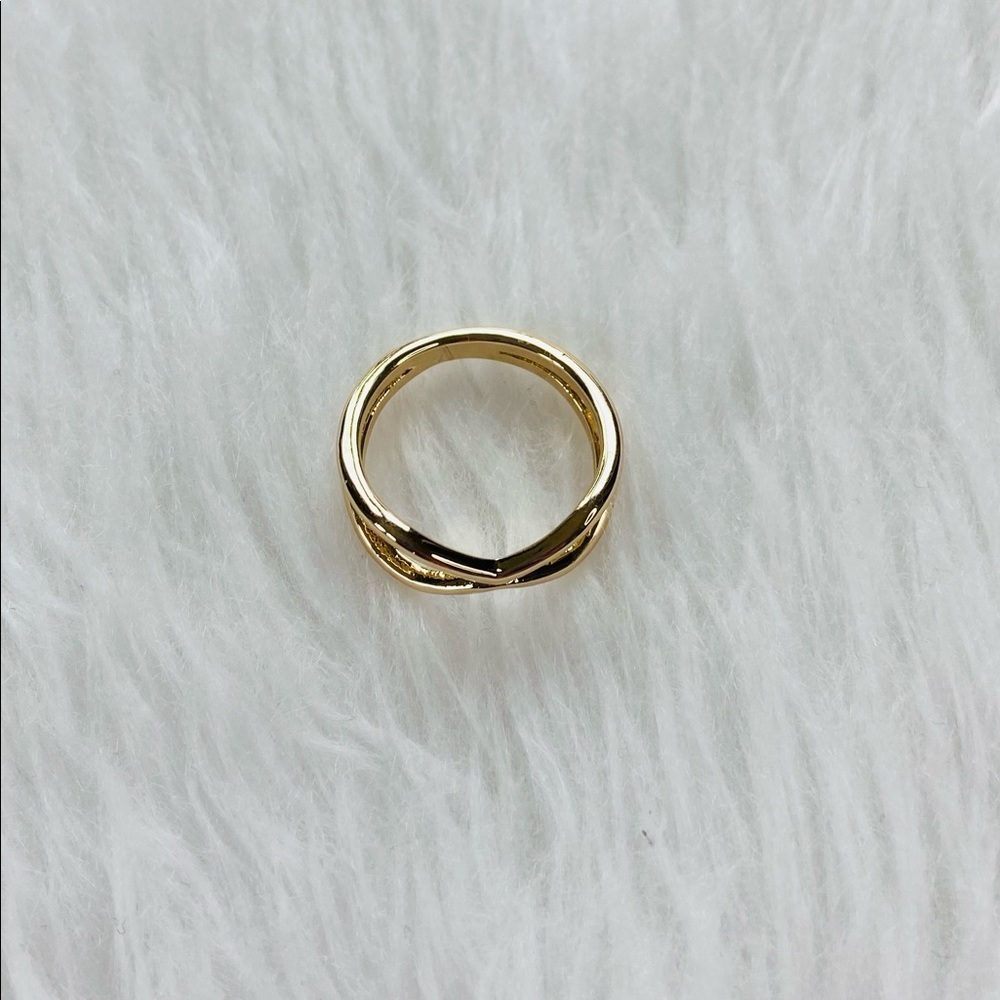 Never Let Go Ring - Picture 2 of 5